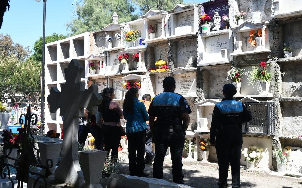 Vigilarán policía estatal panteones en Guanajuato.