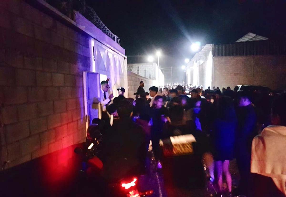 Clausuran fiesta de Halloween. (Especial)