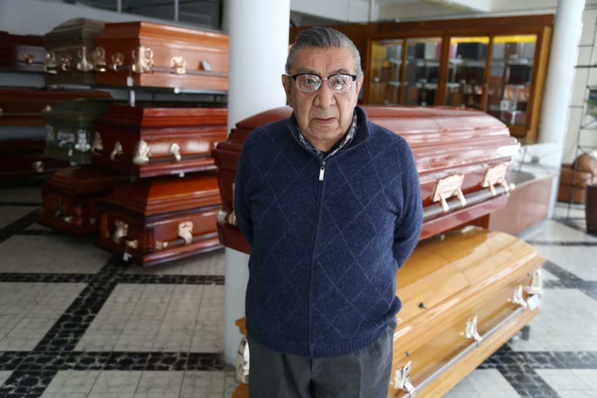 Juan José Zaragoza Montiel, embalsamador desde hace más de 50 años. (Jorge Sánchez)