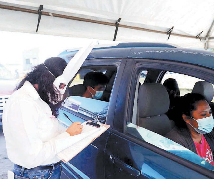 El módulo drive-thru se instaló en la única frontera que tiene Nuevo León con Texas. ESPECIAL