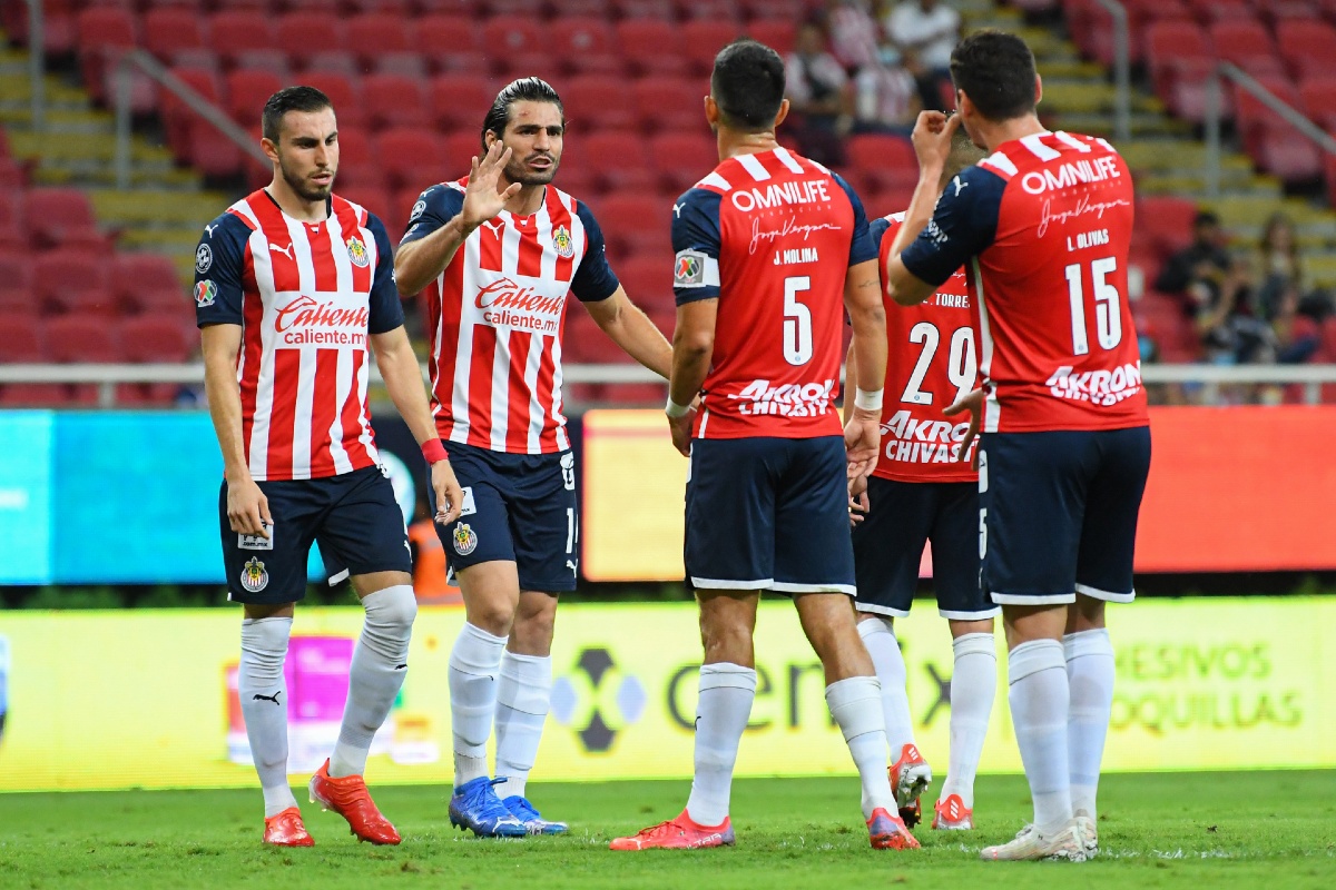 Chivas busca clasificar al repechaje de la Liga MX (Imago7)