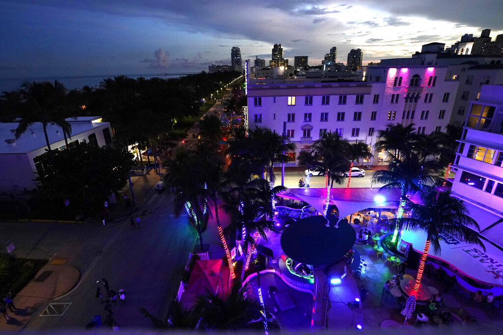 Los habitantes de Miami Beach expresaron su aprobación ante el aumento de descontrol por las fiestas. | AP