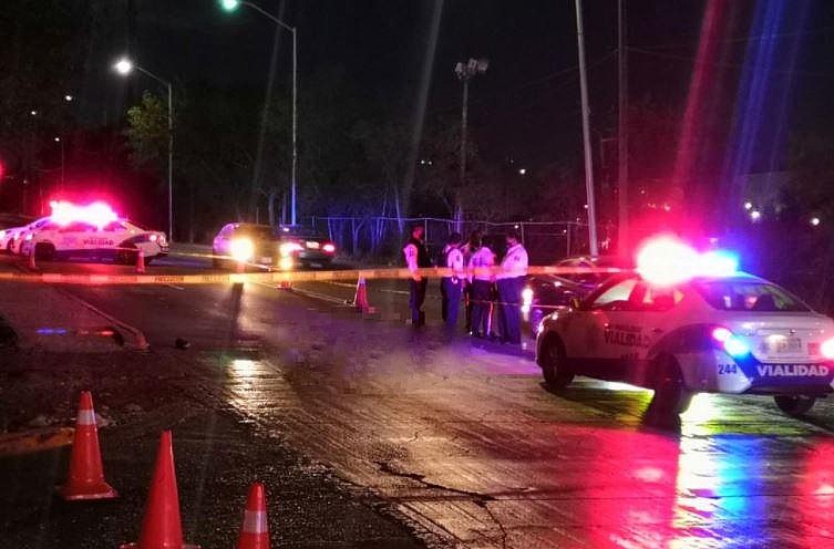 Hombre muere atropellado en Santa Catarina, NL. Foto: Israel Santacruz.