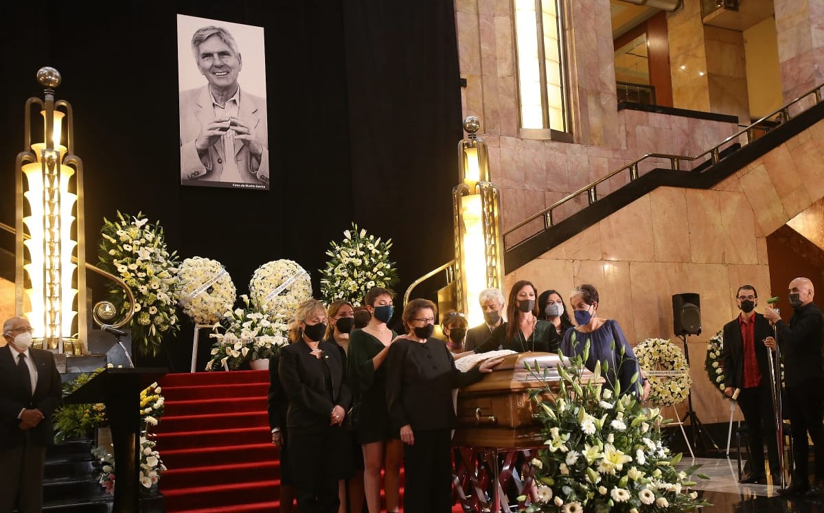 En la ceremonia estuvieron también músicos y colegas compositores. (Juan Carlos Bautista)