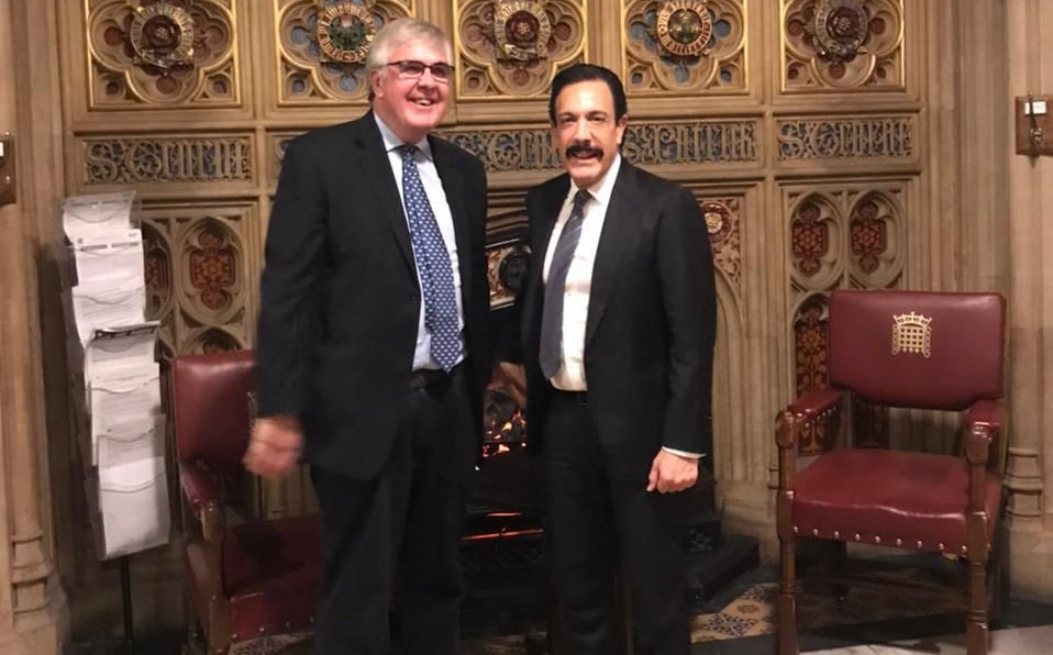 El gobernador Omar Fayad en gira de trabajo por Reino Unido. (Cortesía)