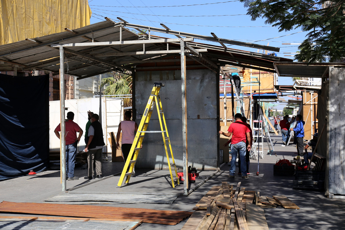 Mercadito Navideño. (Mauricio Román/Archivo)