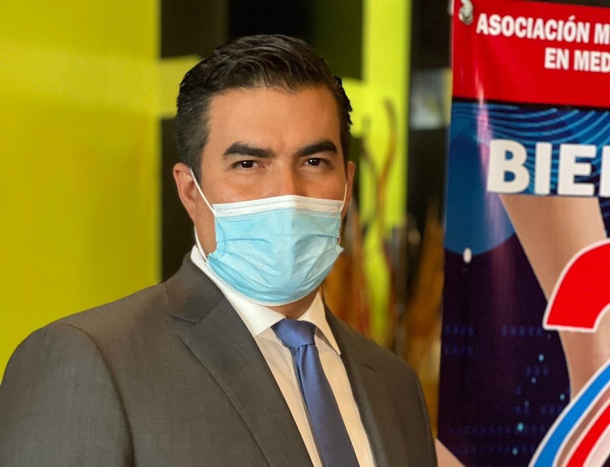 Humberto Bautista Rodríguez sugiere cuidados especiales para pacientes críticos (Karla Victoria Rodríguez)
