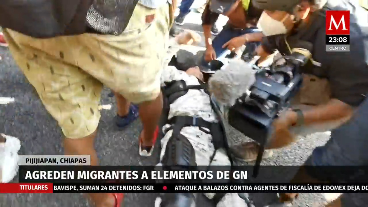 Migrantes agreden a elementos de Guardia Nacional