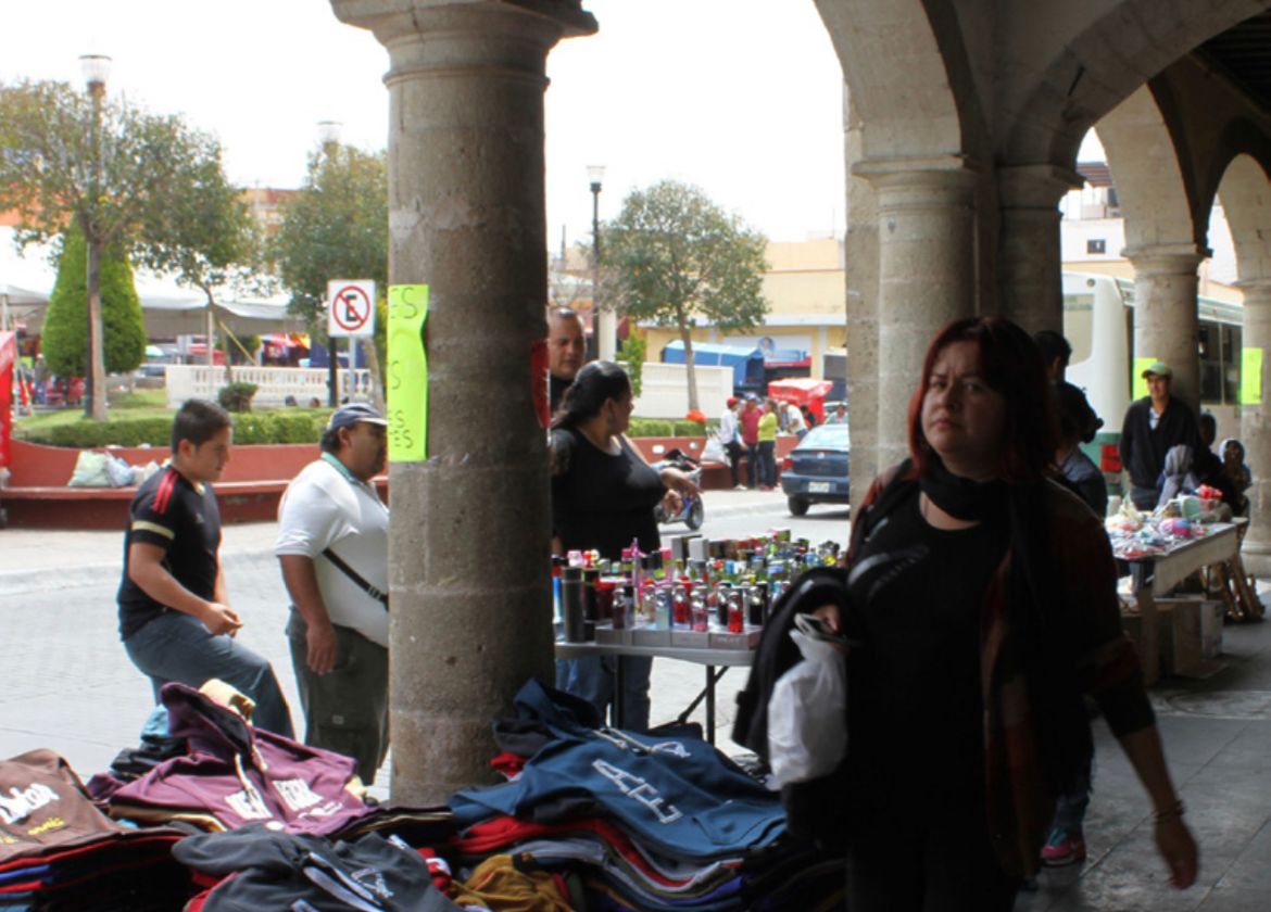 Comercio ambulante en el centro de Pachuca. (Jorge Sánchez)