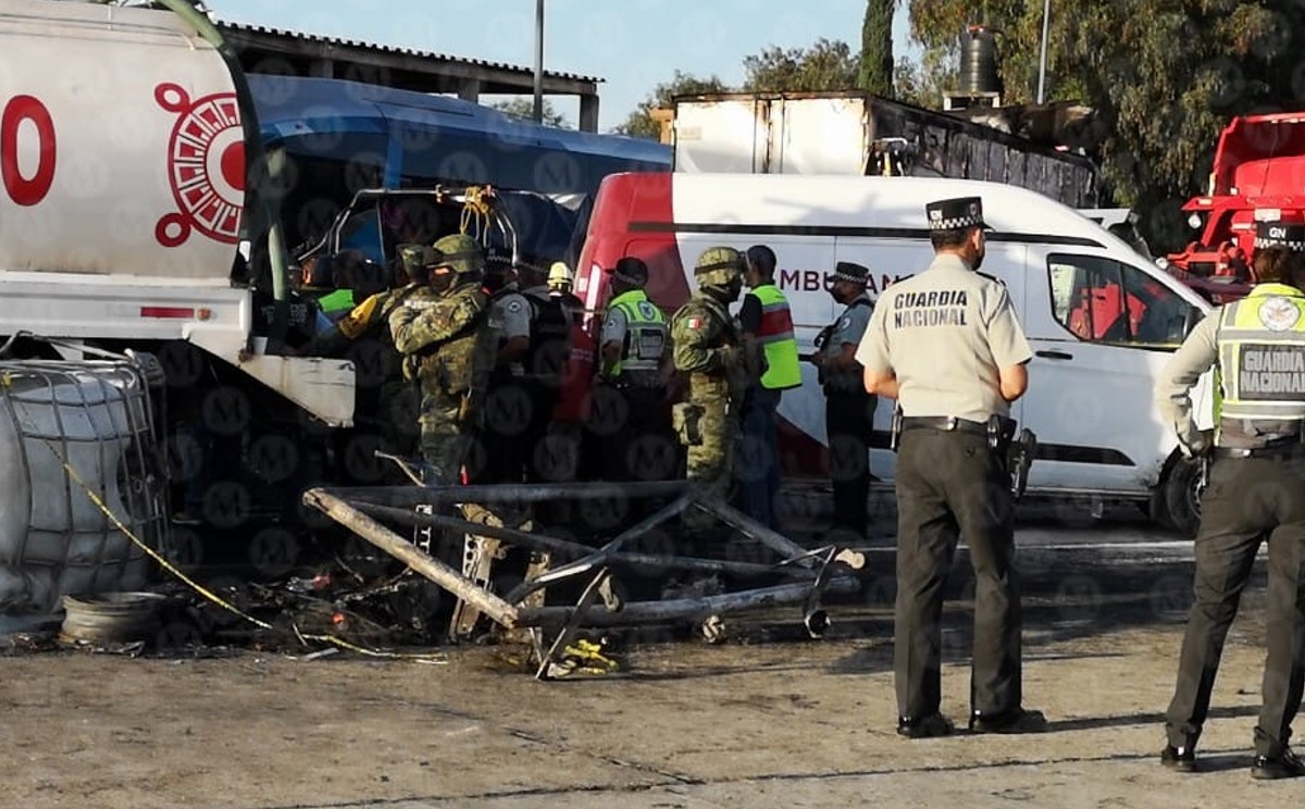 Cuerpos de emergencia y seguridad siguen en el punto. | Jorge Becerril