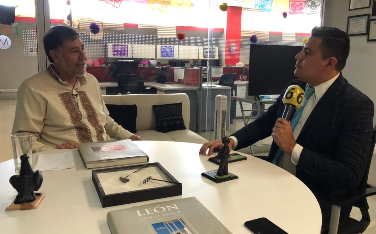 Gerardo Fernández Noroña visitó Notivox León. Foto: Humberto Barragán