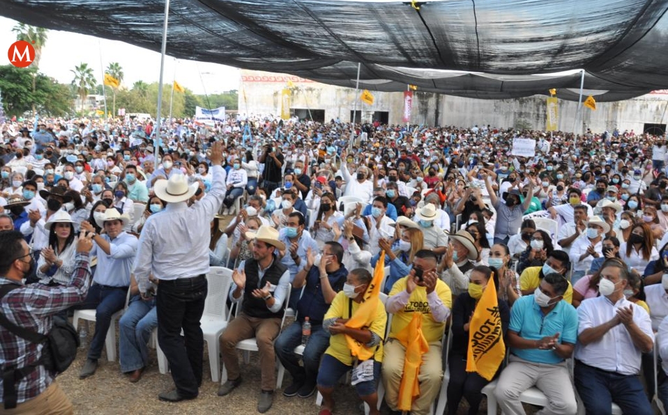 El Truco llevó a cabo un evento en el recinto ganadero de Altamira
