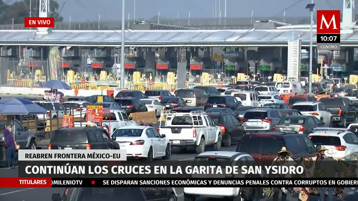 Continúan los cruces en la Garita de San Ysidro