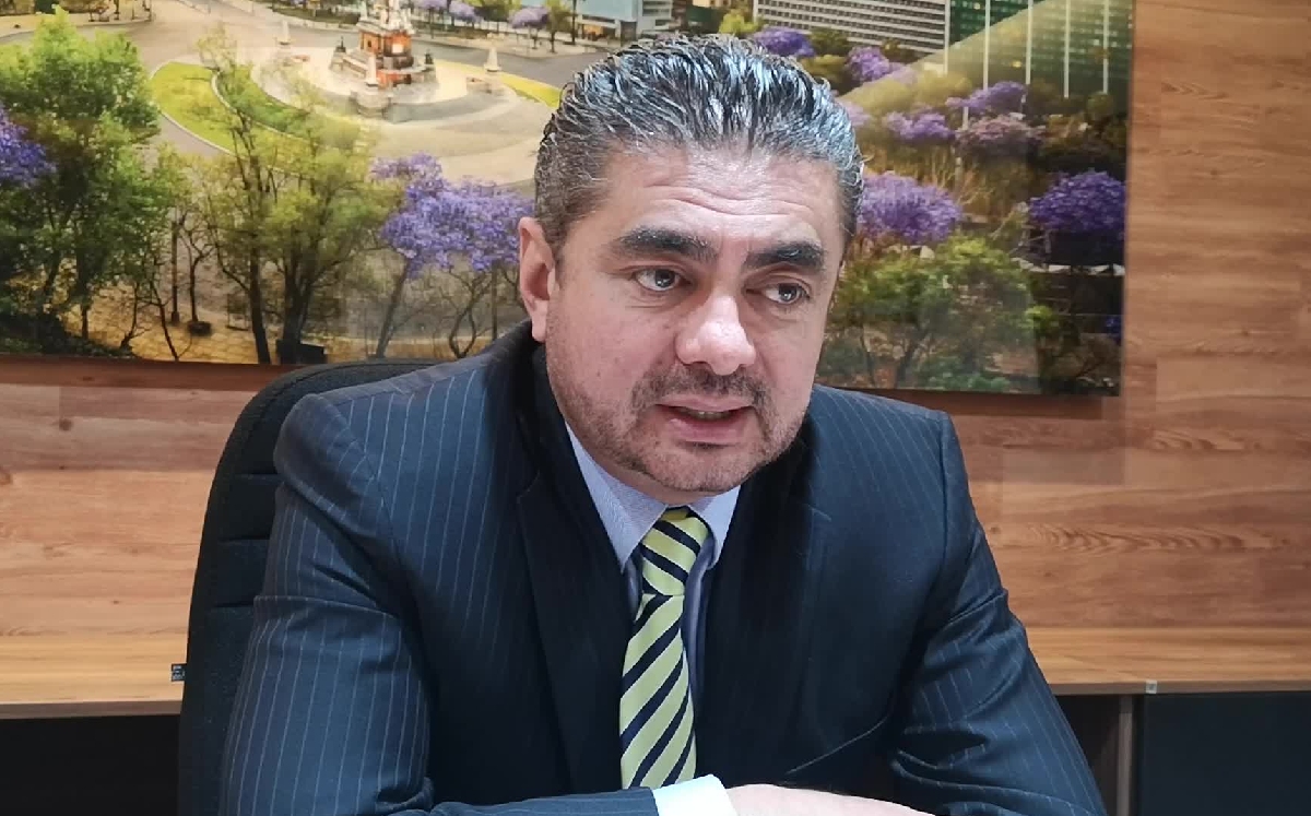 Luis Cházaro, coordinador de la bancada perredista en la Cámara de Diputados. (Especial)