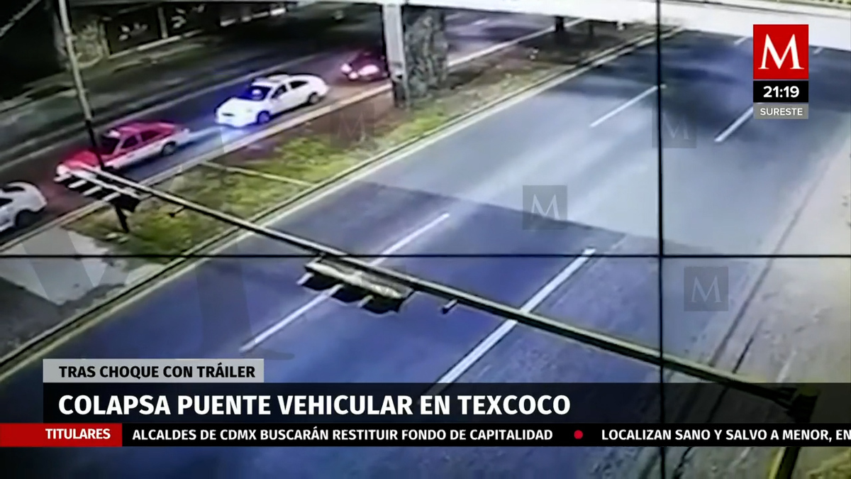 Momento en que colapsa puente peatonal en la México-Texcoco