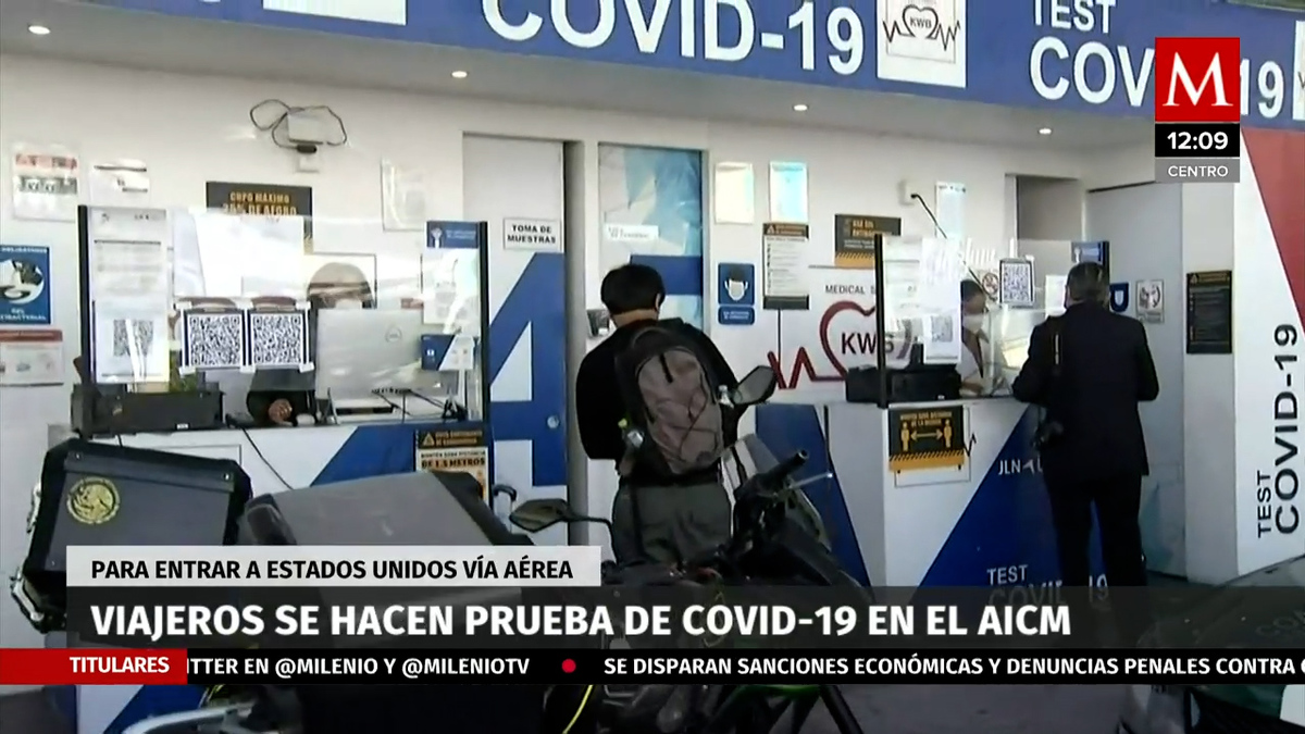 Viajeros se hacen prueba de covid-19 en el AICM