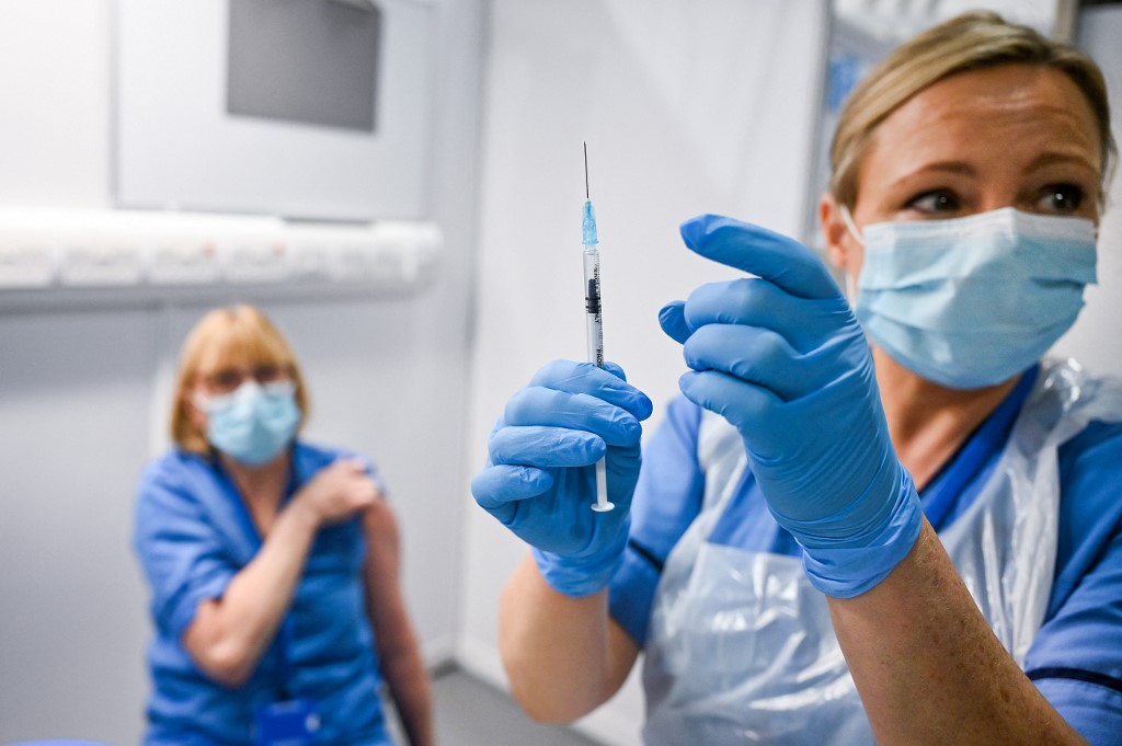 Pfizer ha solicitado al gobierno de Estados Unidos autorizar una tercera dosis anticovid. (AFP)