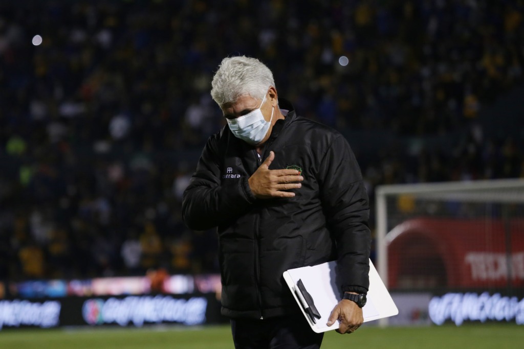 Ricardo Ferretti en el duelo ante Tigres (Imago7)