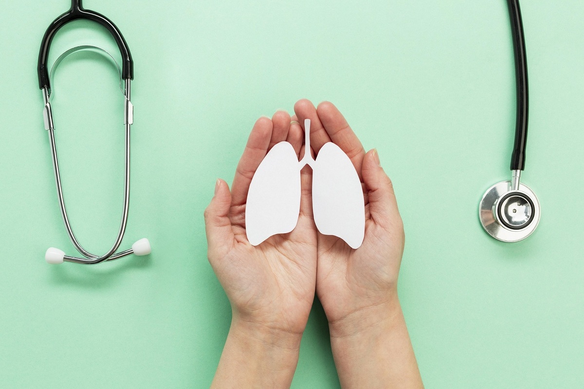 Los activistas indicaron que cada paciente con cáncer de pulmón requiere 254 mil 600 pesos para su tratamiento. (Freepik)
