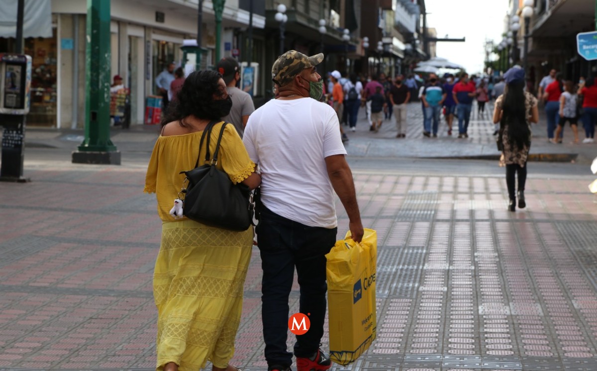 Coronavirus Tamaulipas, compras en Tampico, zona centro de Tampico, comercio en Tampico. (Yazmín Sánchez)