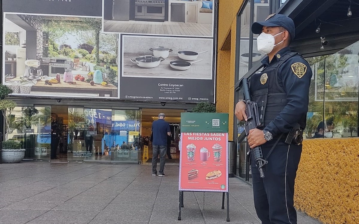 Los policías vigilarán las plazas de ambas alcaldías durante seis días. | César Velázquez