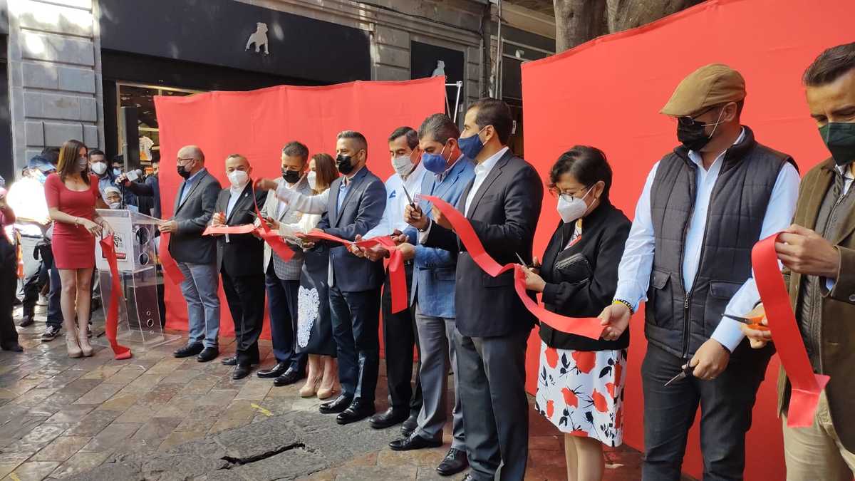 Realizan corte de listón para El Buen Fin en el Centro Histórico | Angélica Tenahua