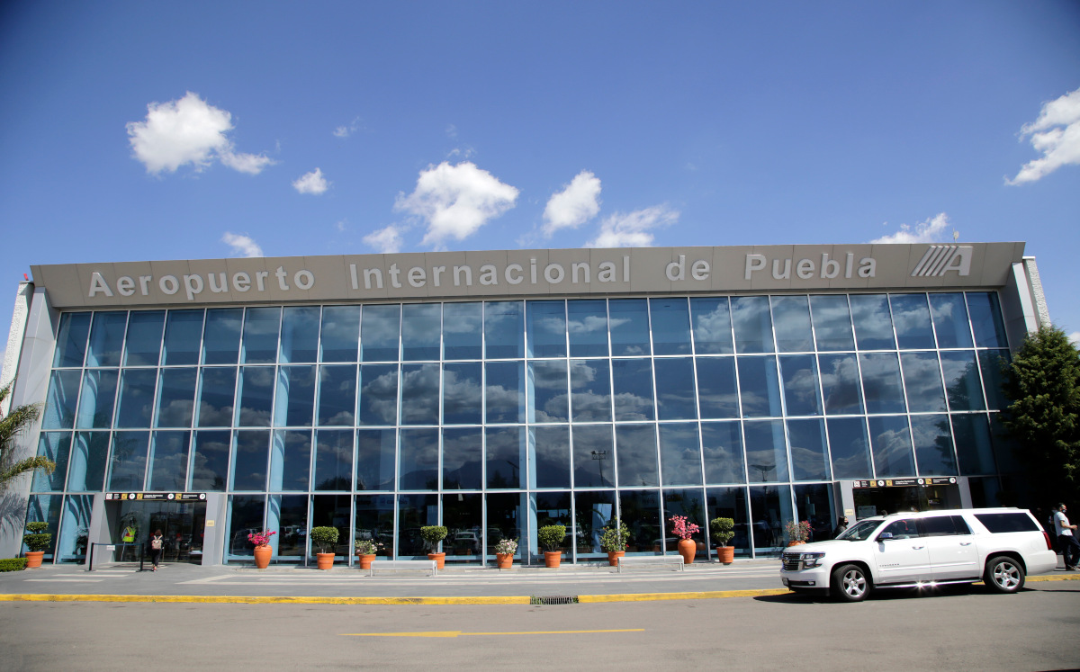 Vista exterior aeropuerto Hermanos Serdán | Agencia Enfoque