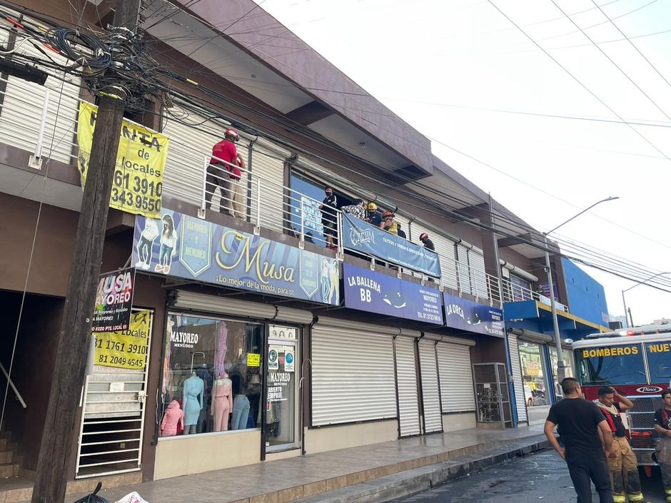 Se incendia estudio de tatuajes en Monterrey. Foto: Especial