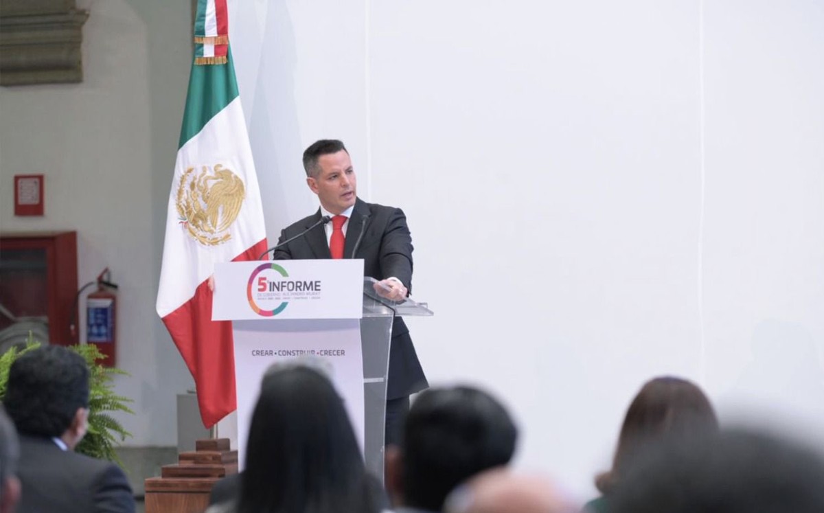 Si Oaxaca está de pie es gracias al personal de salud que ha dado y sigue dando una gran batalla por la vida, indicó Murat | Twitter