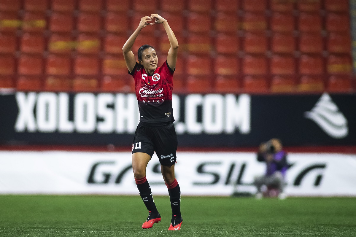 San Juana Muñoz en festejo de gol (Imago7)