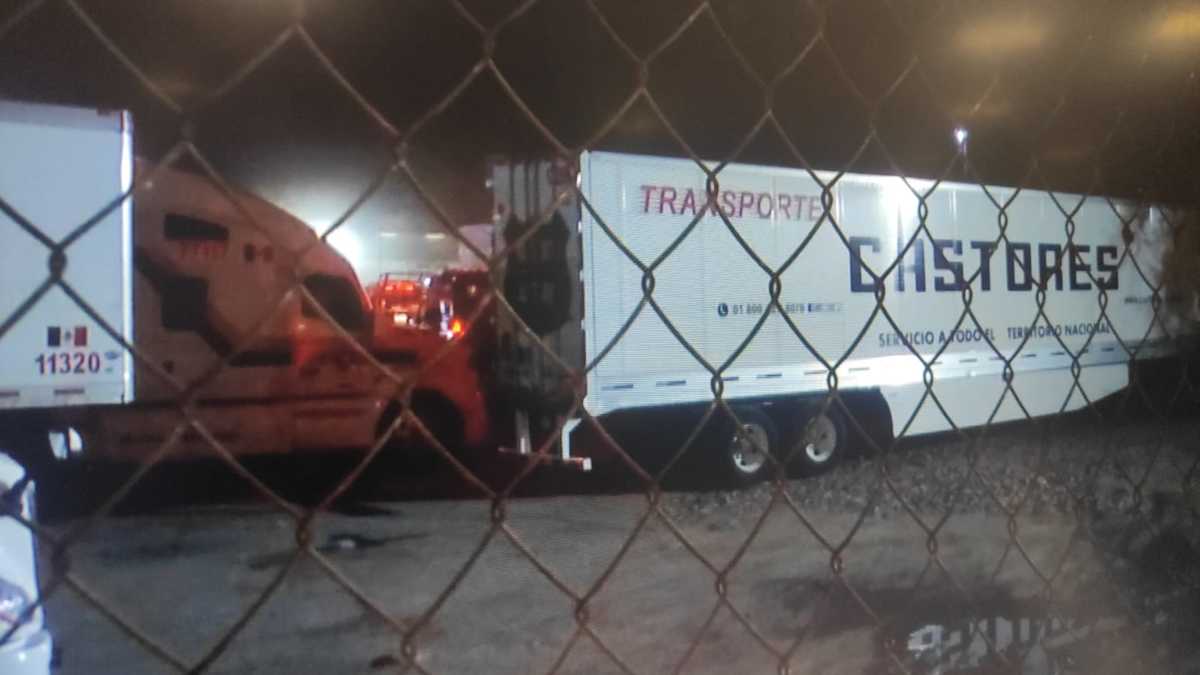 Un hombre muerto es hallado dentro de tráiler en Tlaquepaque (Juan Carlos Munguía)