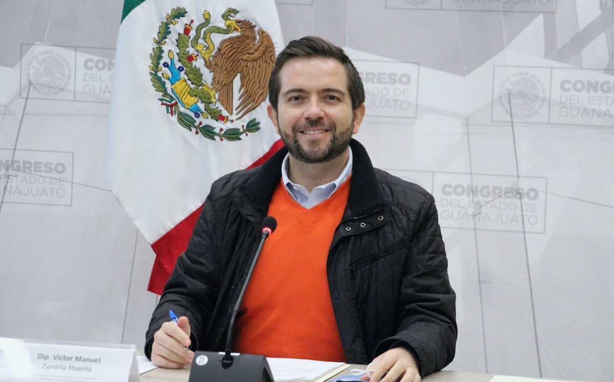 Legislador Víctor Zanella Huerta
