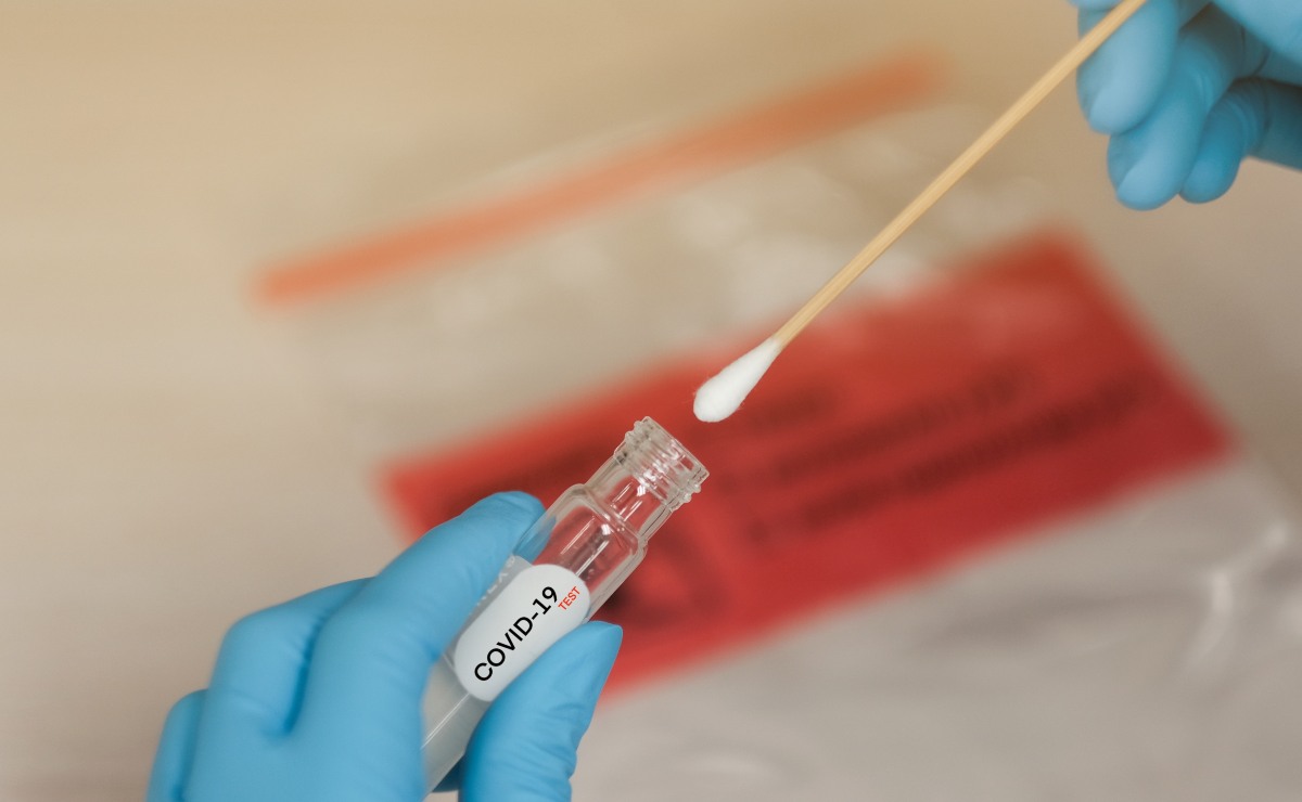 Las autoridades de Salud en Francia han puesto su atención ante la variante del covid-19. | Archivo, Shutterstock