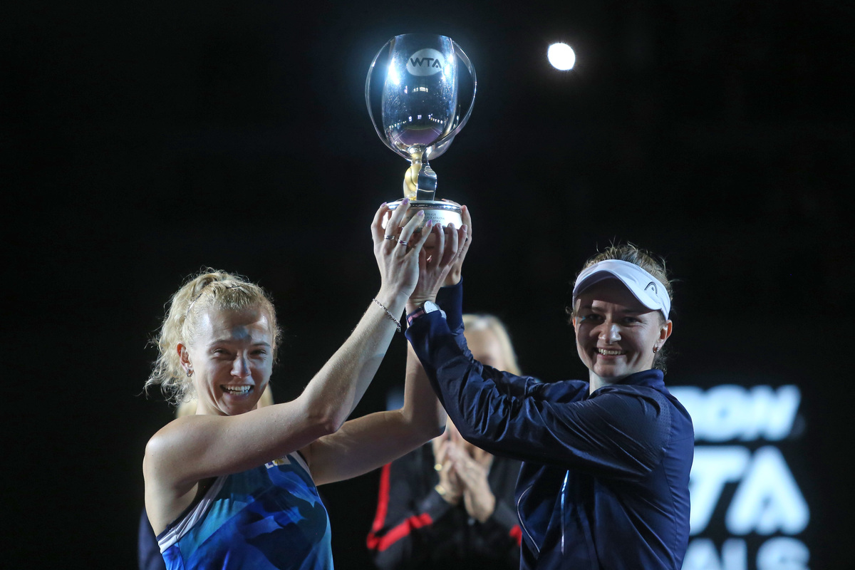Barbora Krejcikova y Katerina Siniakova se coronaron en la WTA Finals. (Fernando Carranza)