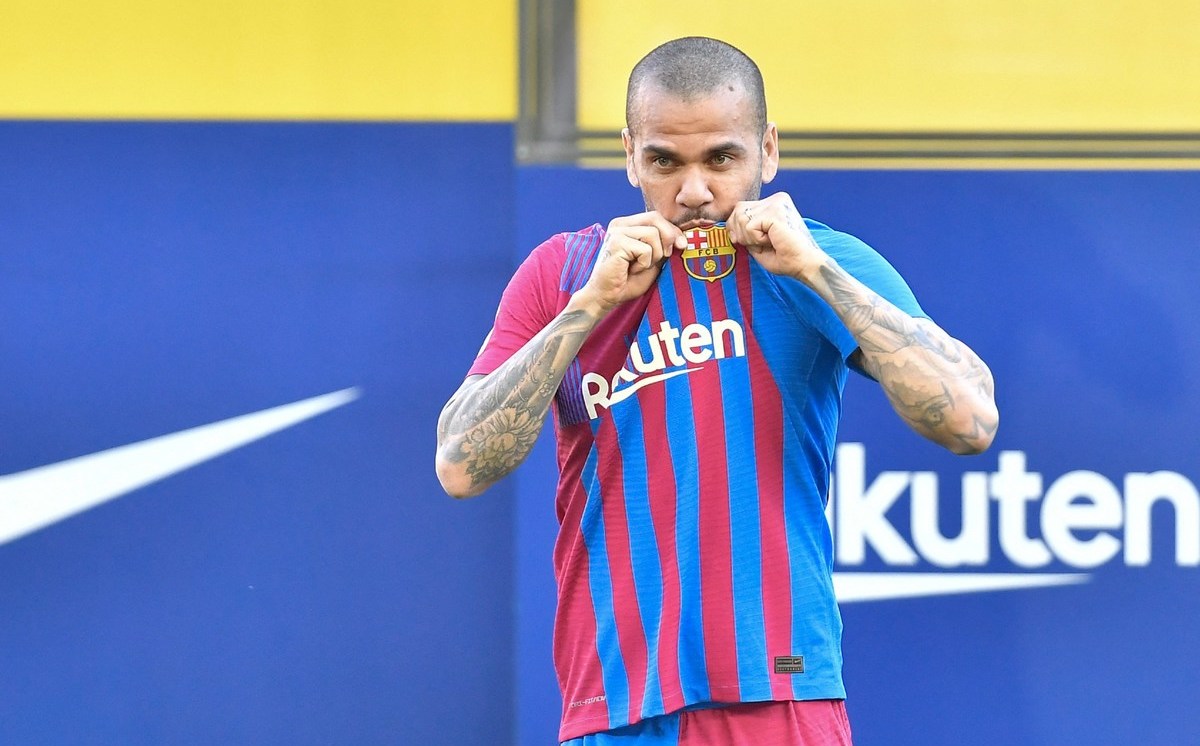 Dani Alves se despide del Barcelona