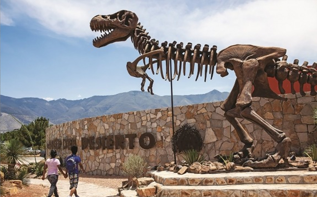 El Tiranosaurio Rex que custodiaba la entrada de este recinto fue reubicado. (Cortesía)