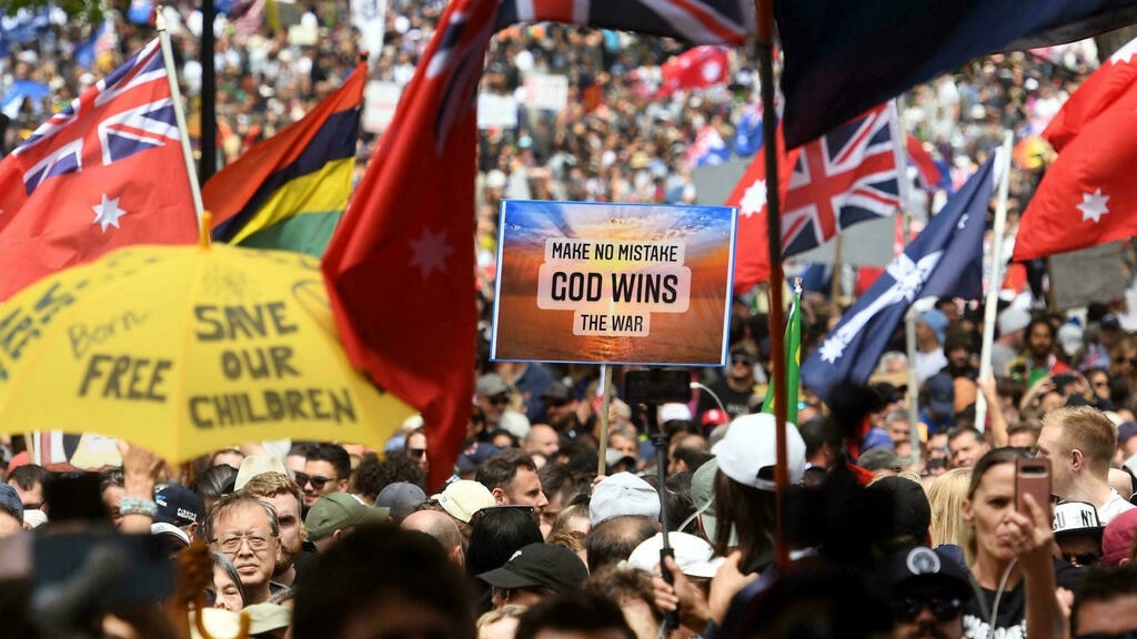 Miles de personas en manifestaciones antivacuna en Australia | AFP