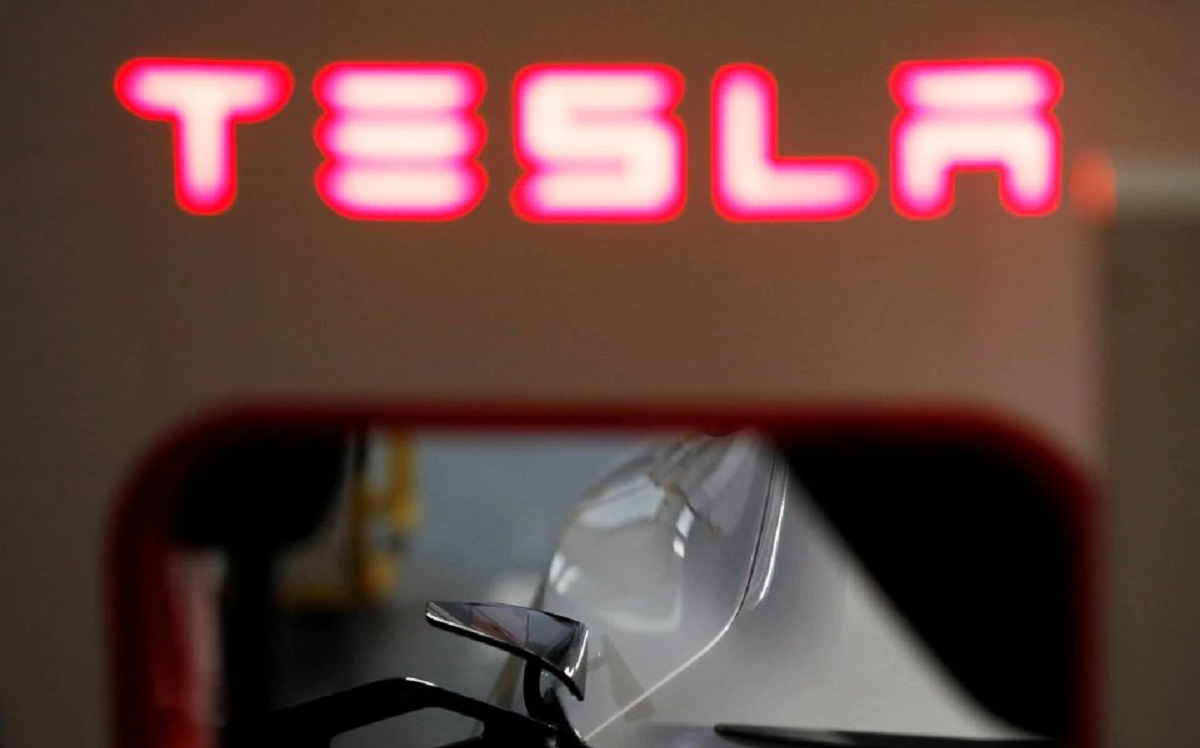 Una mujer dijo que ha soportado toques inapropiados en la fábrica de Tesla. (Reuters)