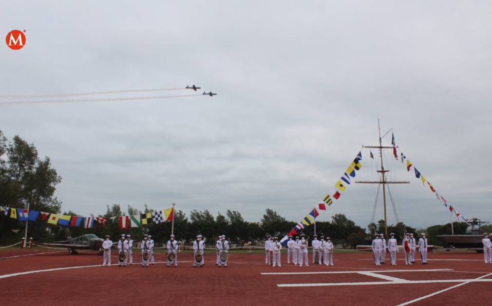 Conmemora la primera zona naval el Día de la Armada de México
