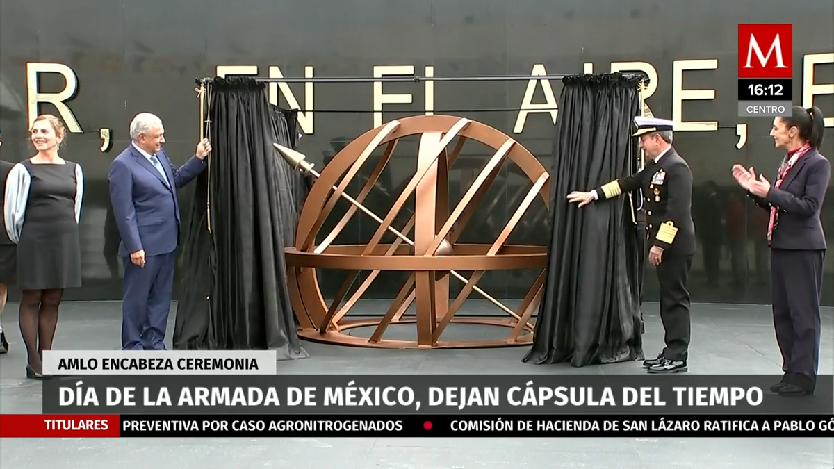 Día de la armada en México, dejan cápsula del tiempo
