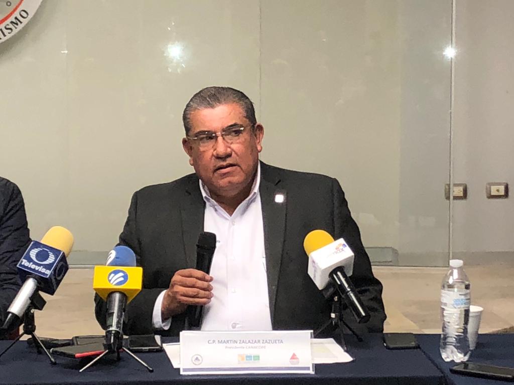Martín Zalazar Zazueta, presidente de la Cámara Nacional de Comercio en Pequeño, Turismo y Servicios. (Cortesía)