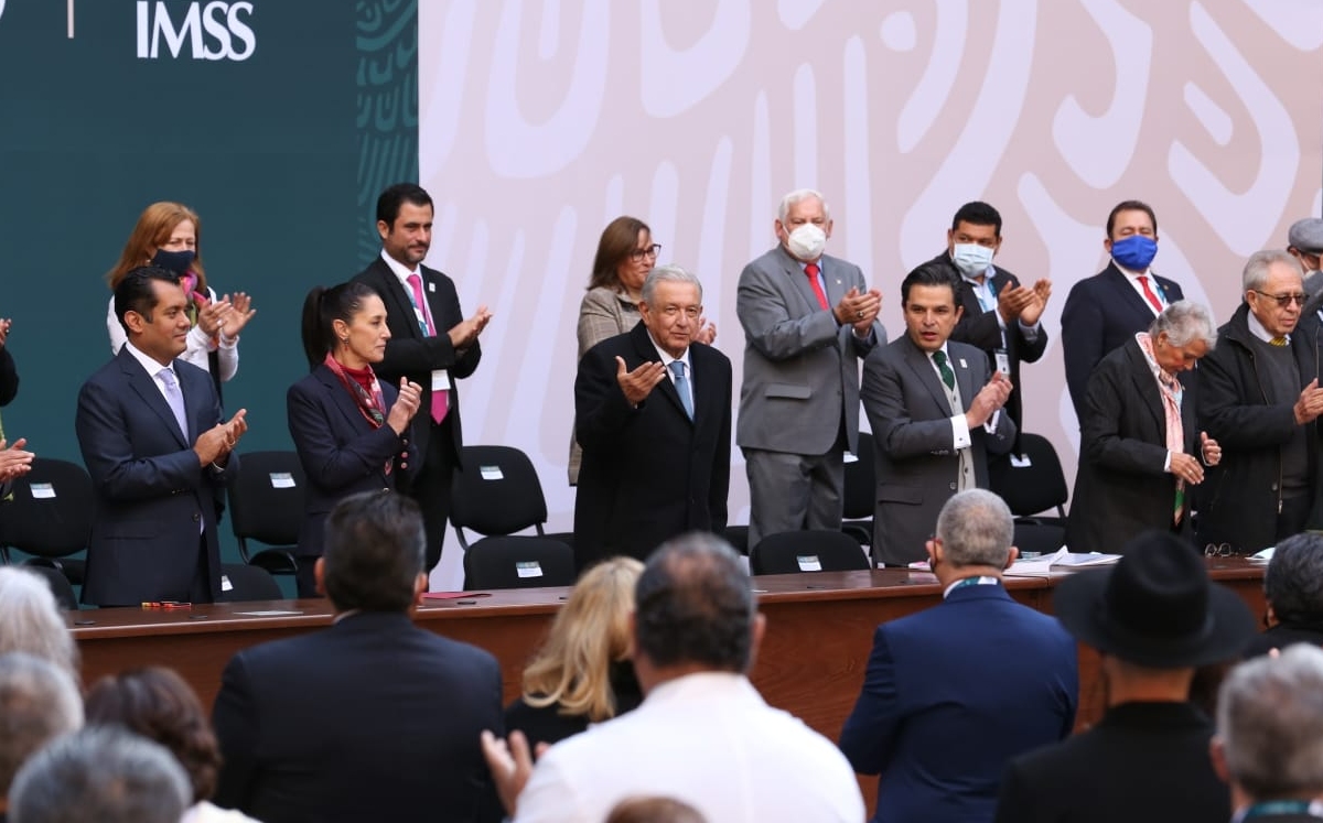 El Presidente durante la 112 asamblea general ordinaria del IMSS en Palacio Nacional. | Octavio Hoyos