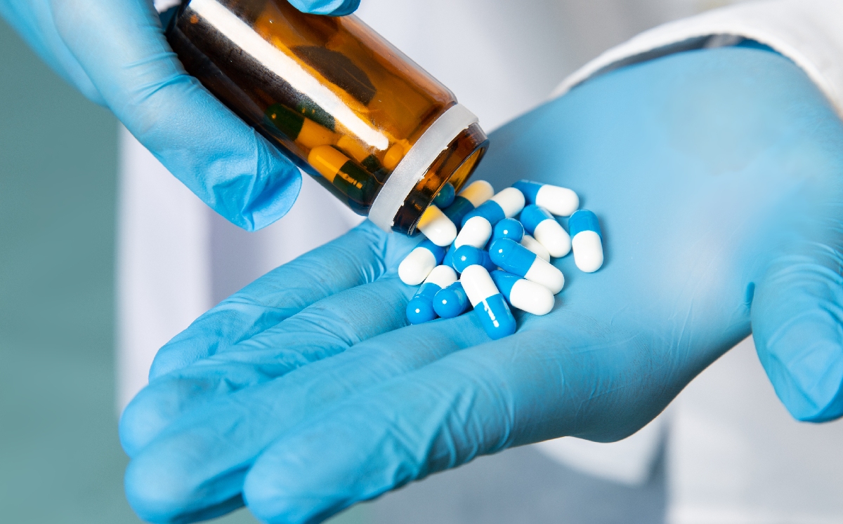El contar con dolutegravir y lamivudina representa la posibilidad de tener un solo tratamiento de una toma al día. | Freepik