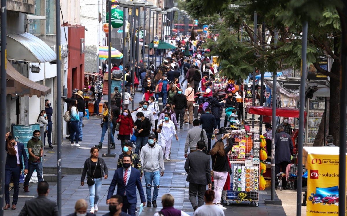 Expertos han alertado sobre la posibilidad de una cuarta ola de contagios en México. | Octavio Hoyos