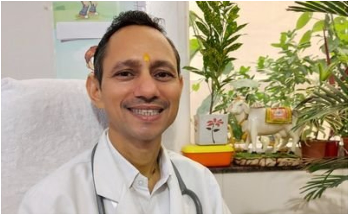 Manoj Mittal se identifica como doctor. | Foto: Twitter Manoj Mittal