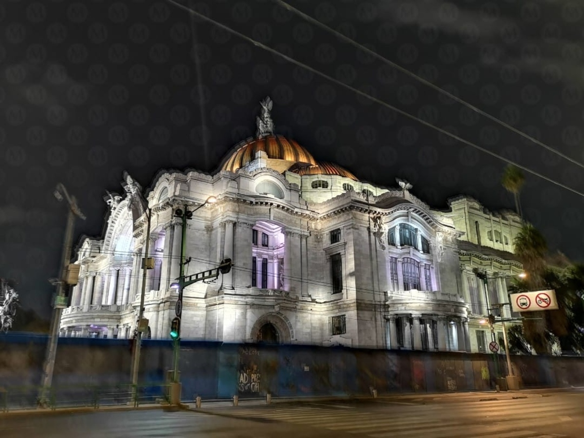 Palacio de Bellas Artes resguardado por movilizaciones de 25N. | Jorge Becerril