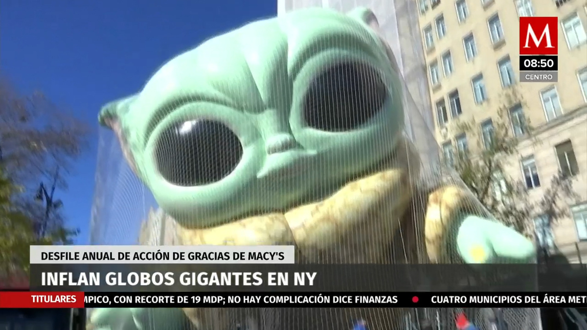 Inflan globos gigantes en Nueva York