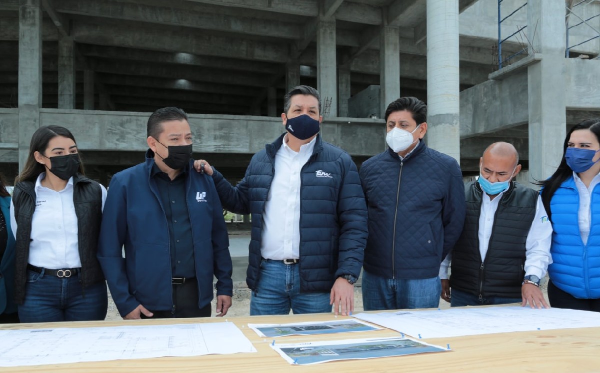 Francisco García Cabeza de Vaca, gobernador de Tamaulipas, recorre la frontera chica. (@fgcabezadevaca)