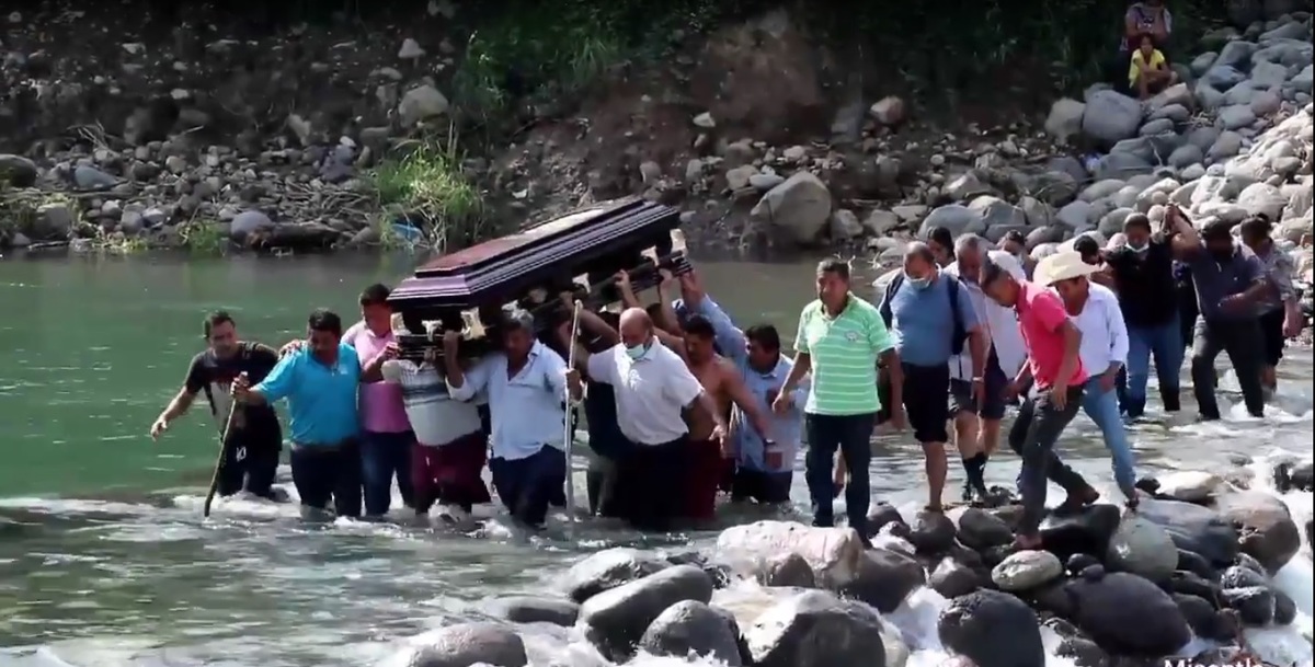 No se ha construido un nuevo puente. (Isabel Zamudio)