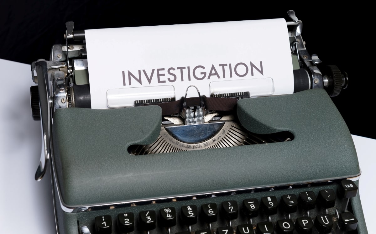 La pareja dejó una nota despedida para sus hijos tras darse a la fuga por cometer fraude. (Foto/Unsplash)